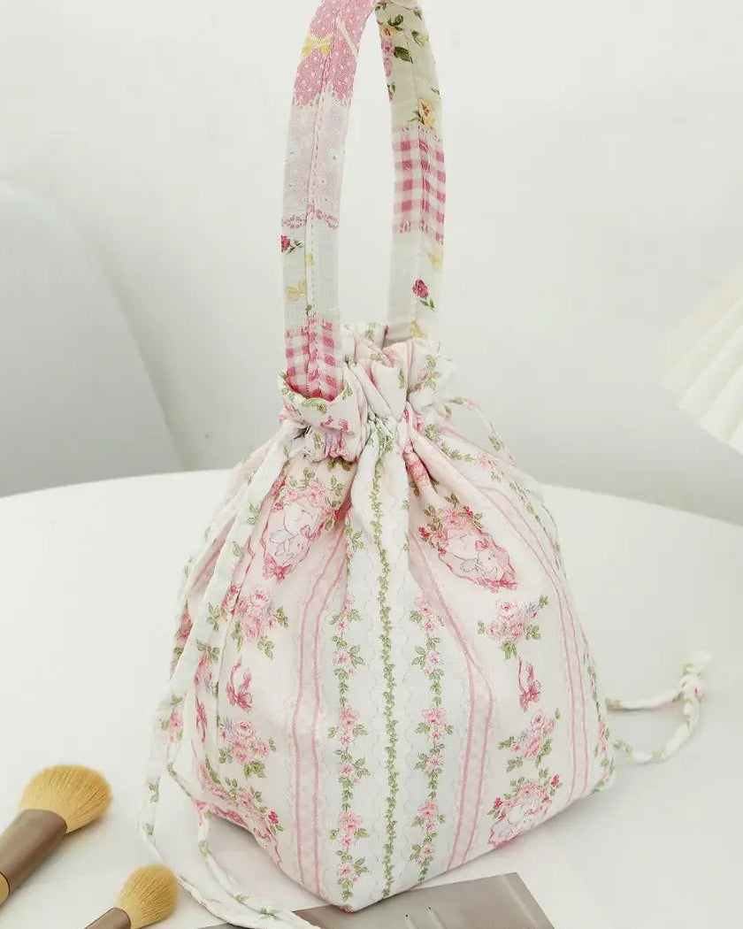 Daisy Drawstring Bag